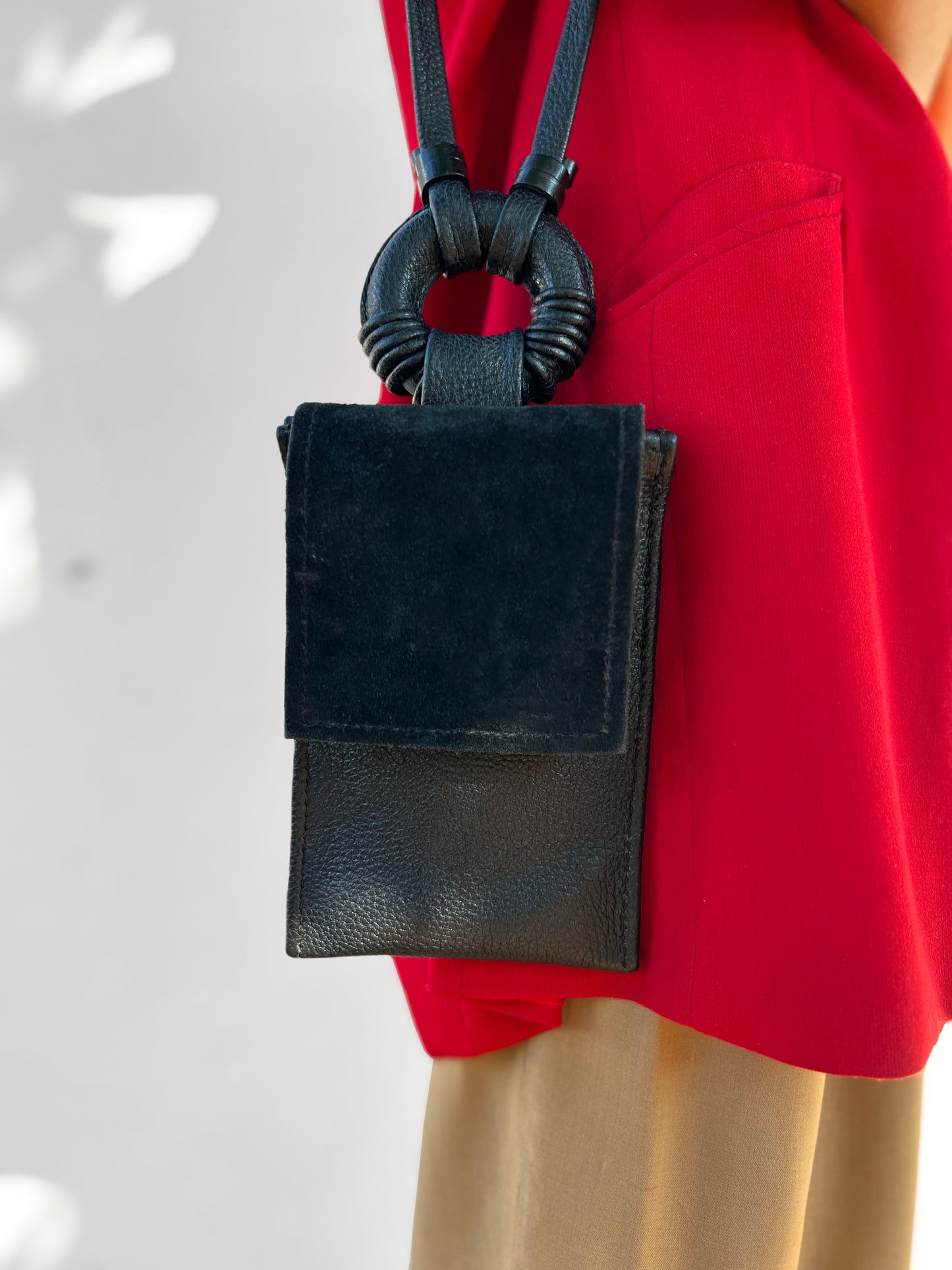 Ruri phone bag - black
