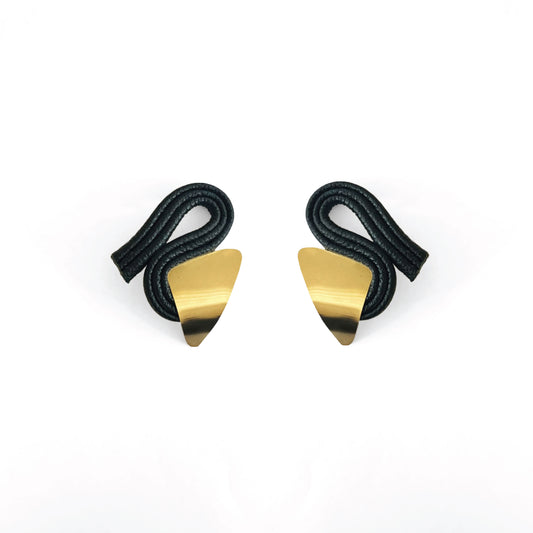 Evoke earrings - black